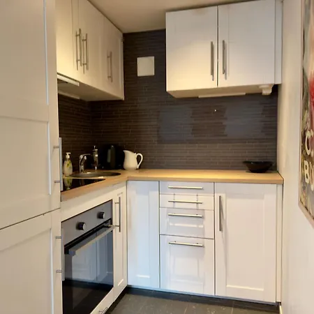 Apartamento New Cozy Basement Bergen