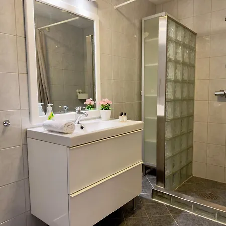 Apartamento New Cozy Basement Bergen